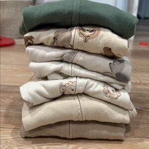 Bundle of 7 Old Navy baby zip-up sleepers (3–6M)